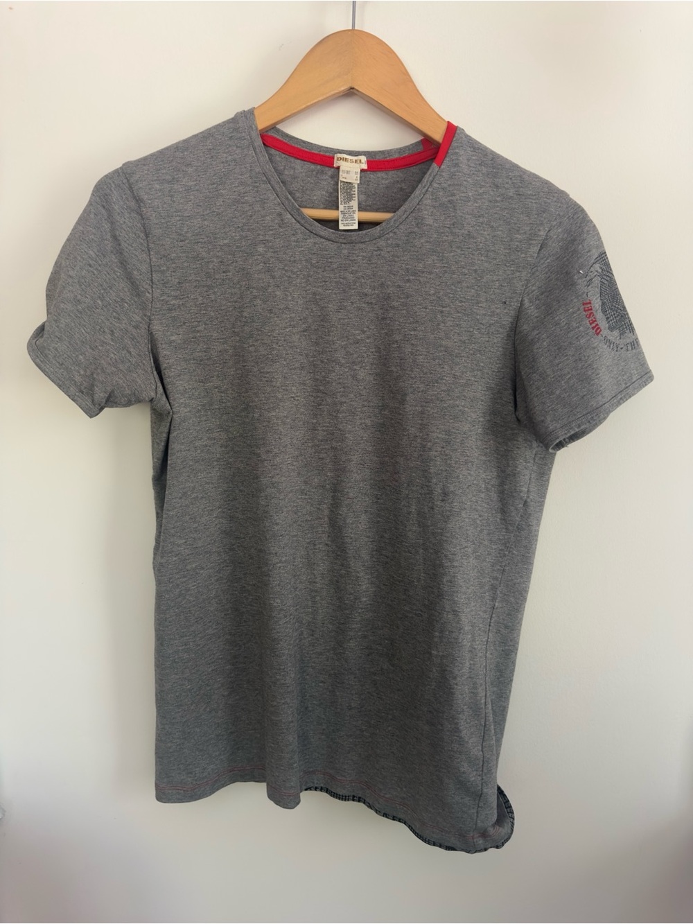 Diesel Grey Short Sleeve Crewneck Tee with Red Trim NWOT Size M